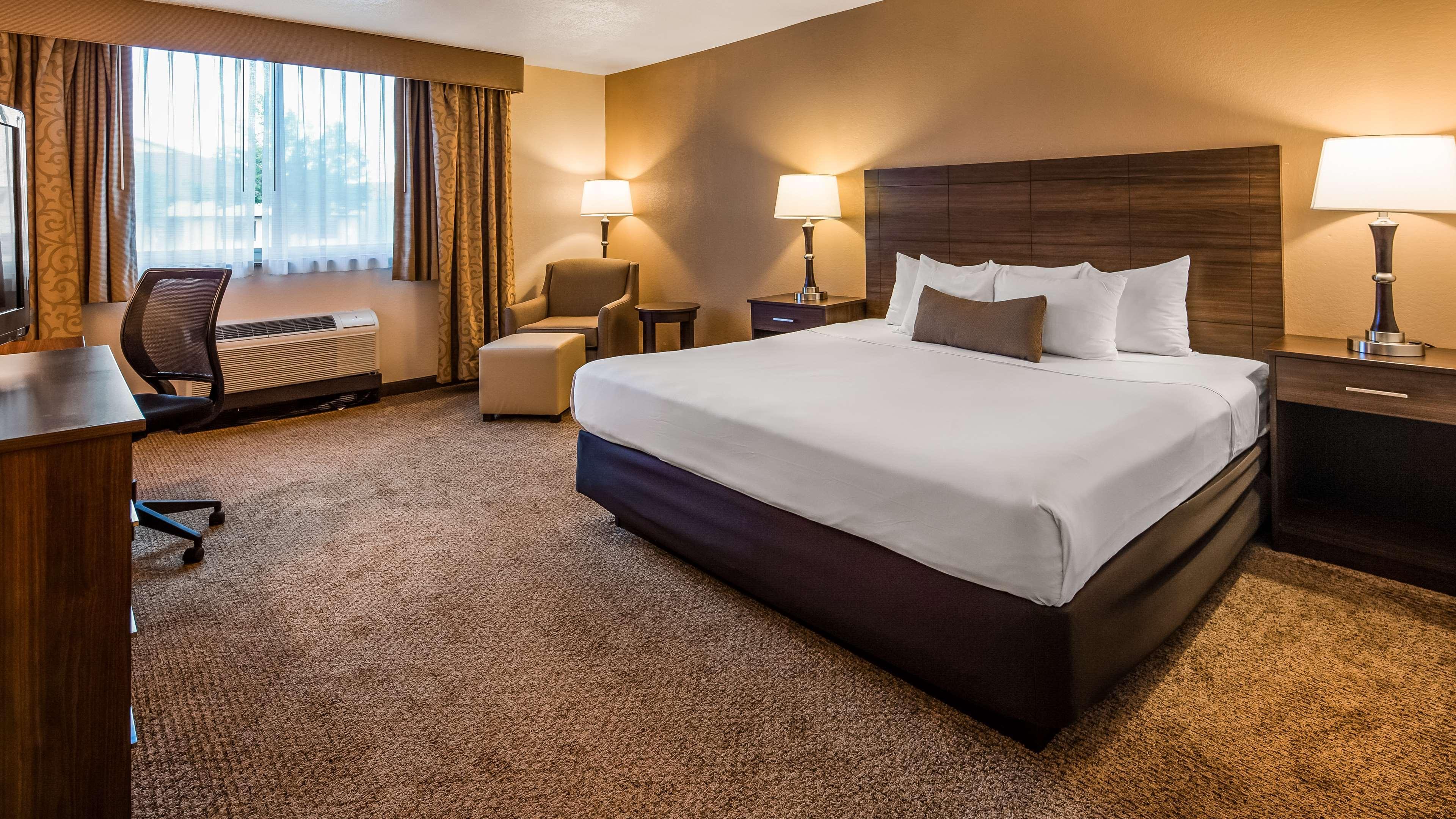 Best Western Green Bay Inn And Conference Center Экстерьер фото
