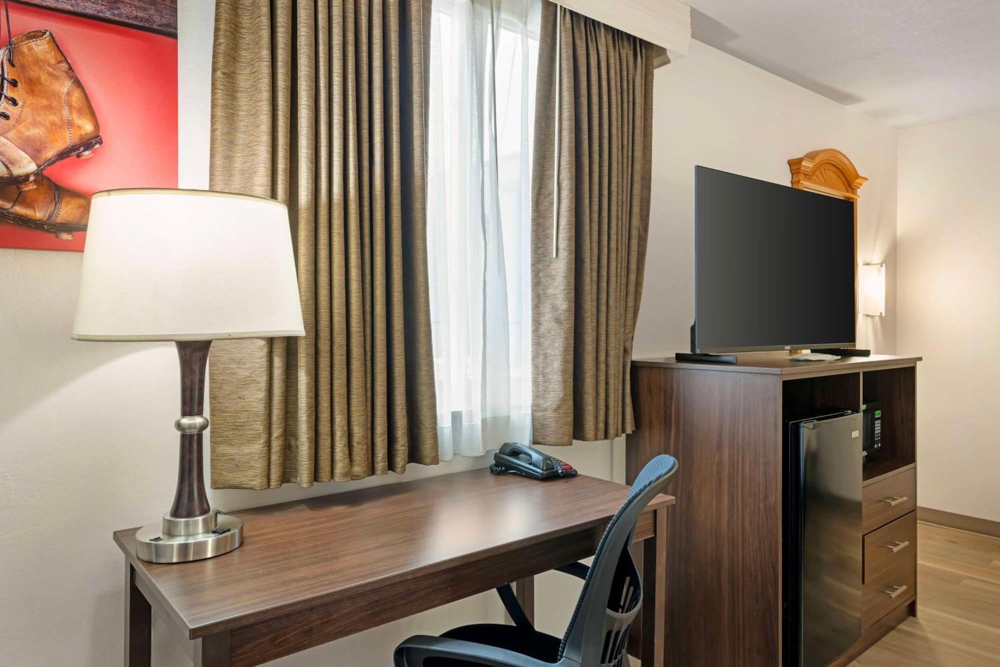 Best Western Green Bay Inn And Conference Center Экстерьер фото