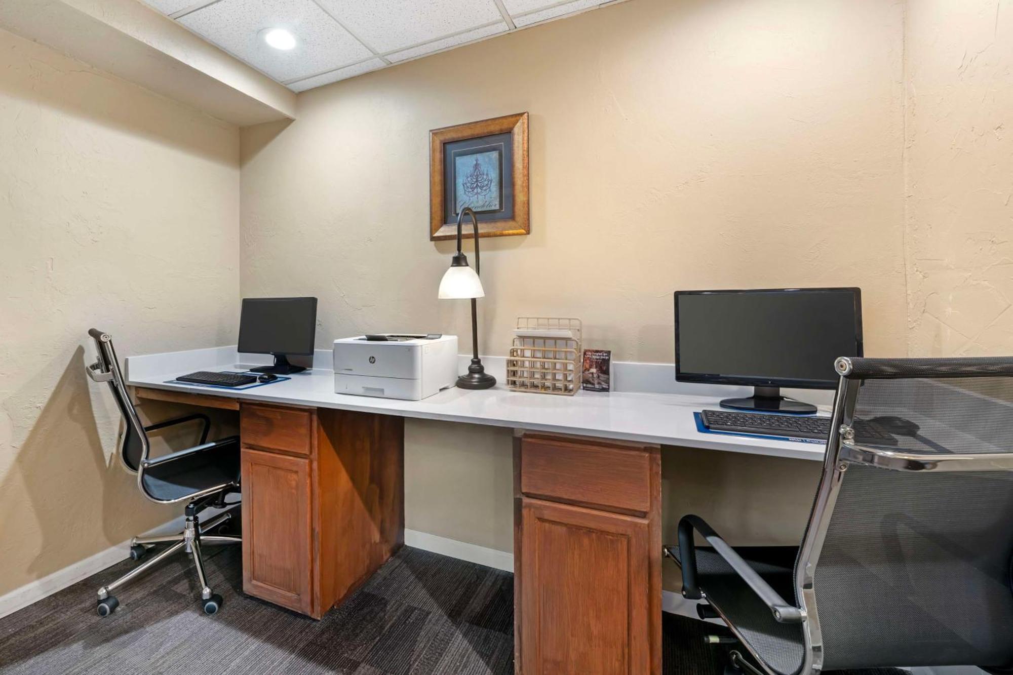 Best Western Green Bay Inn And Conference Center Экстерьер фото